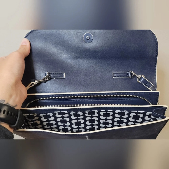 Vera Bradley navy blue shoulder vegan leather convertible clutch handbag - Picture 7 of 8